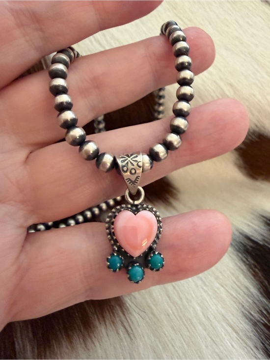 Native Style Southwestern Jewelry - ❤️ Pink Conch Heart & Kingman Turquoise 3-Stone Sterling Silver Pendant